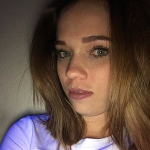 Meet your Posher, Roxanne